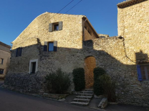 L'ENTRE POTES - Maison de caractère dans un village pittoresque avec garage